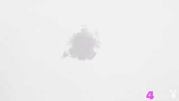 Sexy big boobs babe enjoyed hot posing and striptease