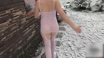 Teens have sex in various locations