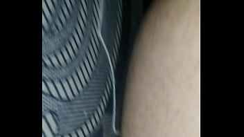 Me follo a mi madrastra en la madrugada cuando todos duermen