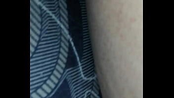 Me follo a mi madrastra en la madrugada cuando todos duermen