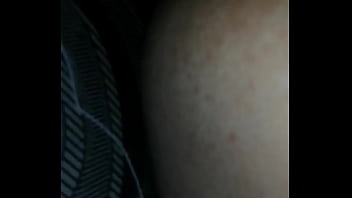 Me follo a mi madrastra en la madrugada cuando todos duermen