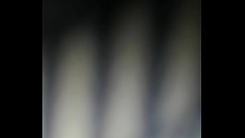 Me follo a mi madrastra en la madrugada cuando todos duermen