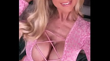 Available for video calls and custom videos today email me modellouisejenson