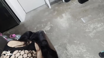 Me cojo bien rico a putita del edificio ya todos se la cogieron por que le encanta la verga