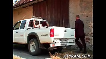 Naked diva gina killmer explores the slut's world