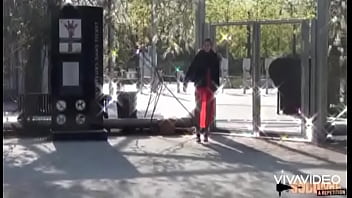 Khloe breaks snake halloween