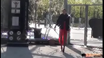 Khloe breaks snake halloween