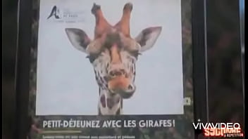 Khloe breaks snake halloween