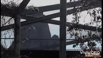 Khloe breaks snake halloween