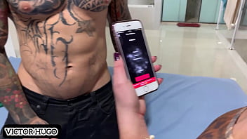 Jogo da sedução com a loira peituda