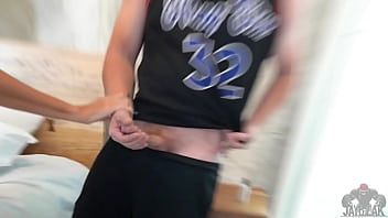 Never leave her bored horny & alone