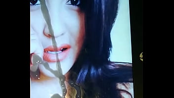 Had to cum on her face