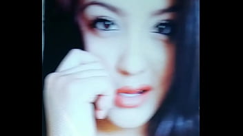 Had to cum on her face