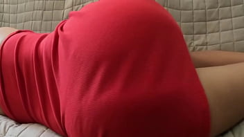 Me follé a la esposa de mi mejor amigo mientras se preparaba para salir conmigo se corría sobre ella