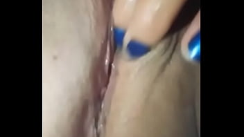 Le gusta estar sola para darse duro