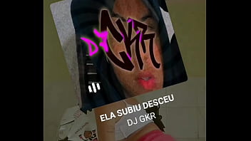 Novinha gostosa dançando