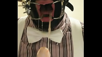 Dildo Gagging thumbnail