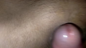 แหกหีครูสาวเอาควยถูดแตดจนน้ำแตก