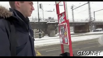 Mighty and skillful chap bangs wet gap of a seductive babe