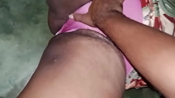 Enteada de calcinha rosa