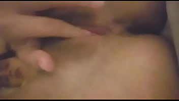 Venezolana tocándose