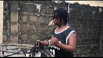 My boyfriend likes to fuck me by the well side