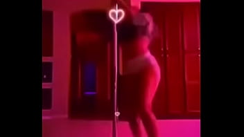 Pole dancing thot