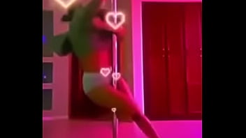 Pole dancing thot