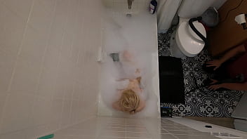 Blonde slut hangs herself while jacking herself off