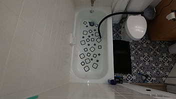 Blonde slut hangs herself while jacking herself off