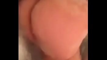 Teen booty shaking in bath