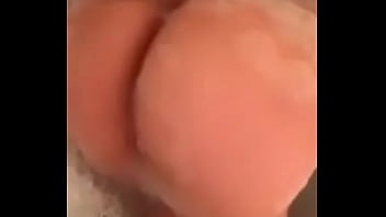Teen Booty Shaking In Bath thumbnail