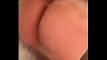 Teen Booty Shaking In Bath thumbnail
