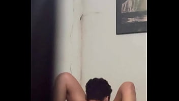 Belinha seduziu o aluno levou pra casa e o corno filmou tudo escondido na dispensa