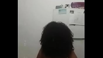 Brasileira novinha dancando pelada gostosa