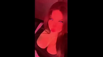 Mujer muy bien dotada