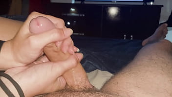 Pov do debora bate punheta intensa fode na cavalgada invertida assistindo dbz