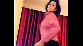 Erotic babe nude dance