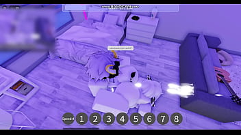 Teniendo sexo con disfraz de vaca