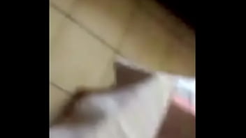 Petite baise sur le canap