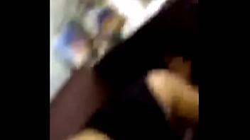 Petite baise sur le canap