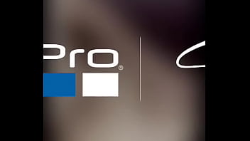 Petite baise sur le canap