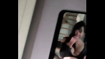 Petite coquine en découvrir plus dans ma dernière vidéo et les autres