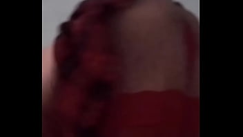 Me puse una faldita sexy para levantarte la verga me la muestras