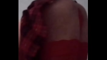 Me puse una faldita sexy para levantarte la verga me la muestras