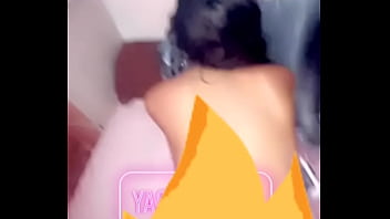 Regarde moi remercier a ma manière le monteur de meuble de chez schmidt il a