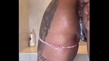 Cream pie or pull out