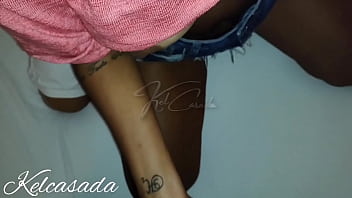 Primeiro encontro com um solteiro depois de sermos flagrados por uma câmera de segurança acabamos indo para o motel