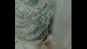 Banho E Punheta thumbnail