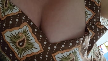 Yumm wow these big natural titts